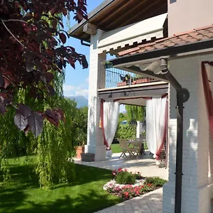  Bed & Breakfast Asso