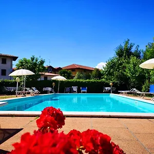 2* Hotel Tenesi